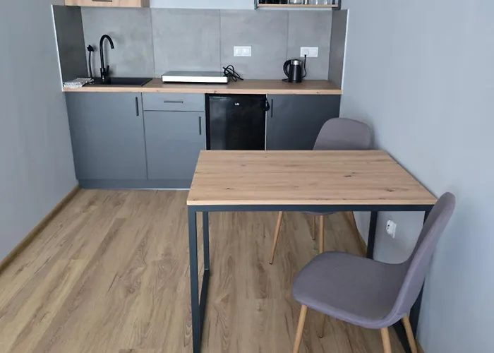 Cobby Aparthotel Mrowino